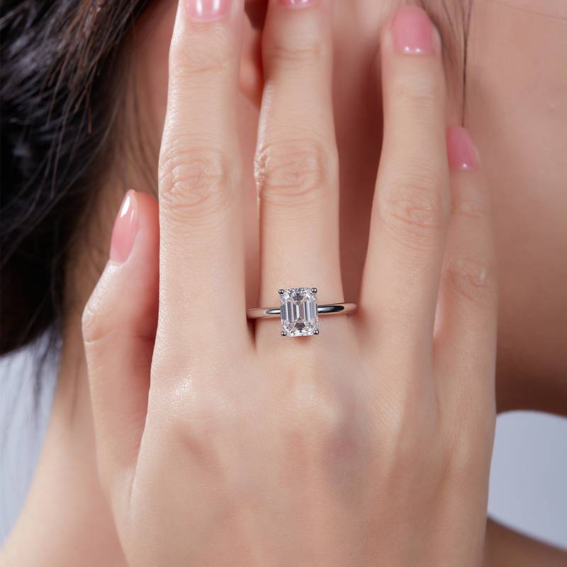 Classic长方形S925银镀白金MoissaniteWomen's Ring3.0ctD级